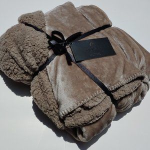 Brand New! Ardour Luxury Berber Throw